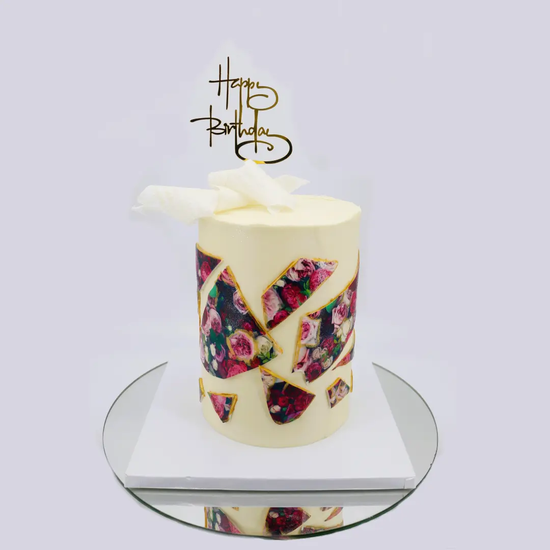 Pieces of Porcelain cake, a Gourmet Tale by Cakes Designs 3NL