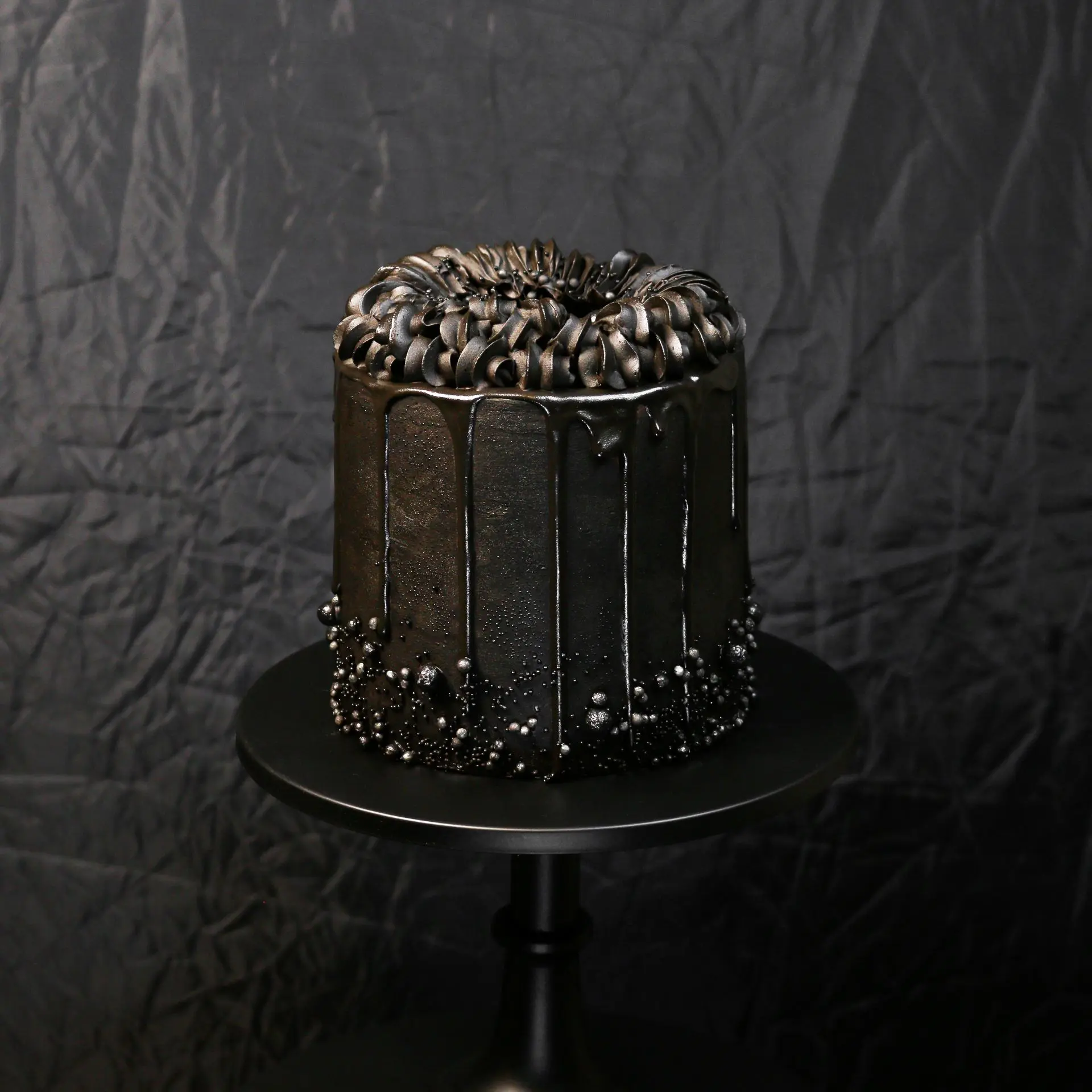 Black Pearls cake, a Gourmet Tale by Cakes Designs 3NL