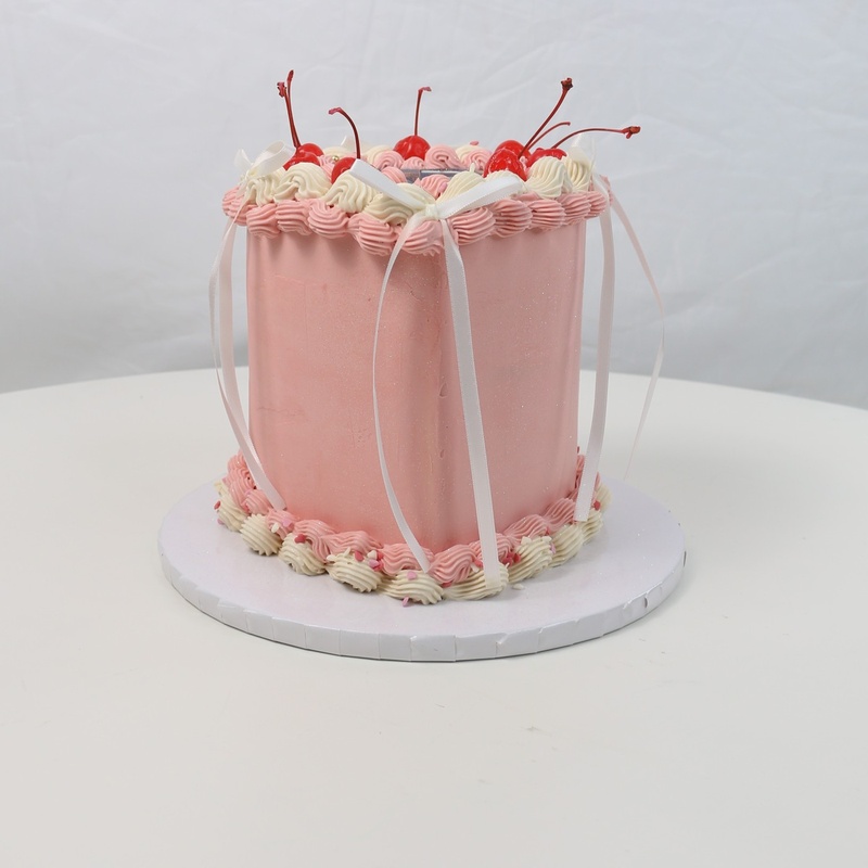 Cherries & Ribbons, a bespoke Gourmet Cake by Cakes Designs 3NL