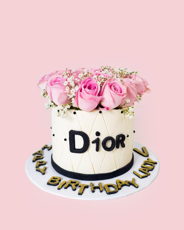 Elegance de Dior, a bespoke Gourmet Cake by Cakes Designs 3NL