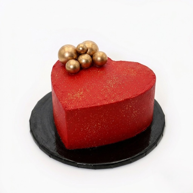 Heart Cake, a bespoke Gourmet Cake by Cakes Designs 3NL