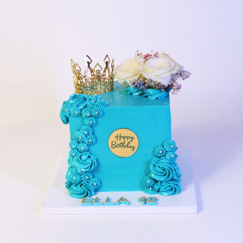 Square, Majestic Royal Blossom, a bespoke Gourmet Cake by Cakes Designs 3NL