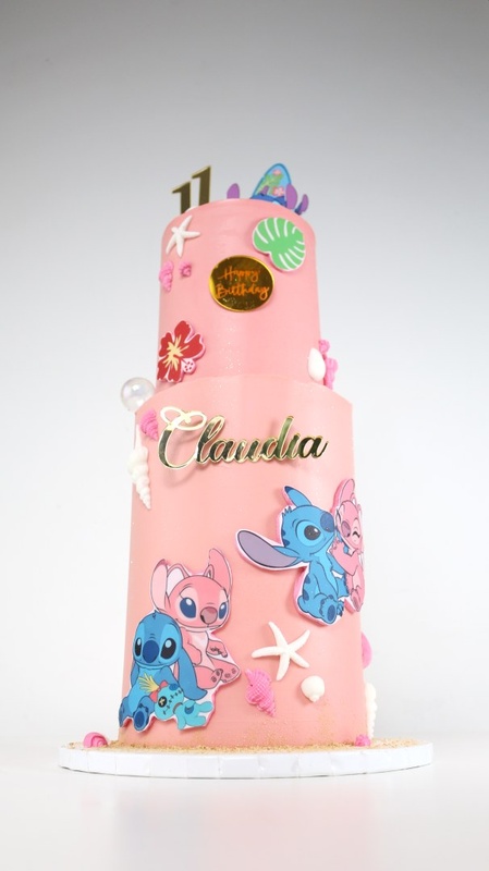 Lilo & Stitch, a bespoke Gourmet Cake by Cakes Designs 3NL