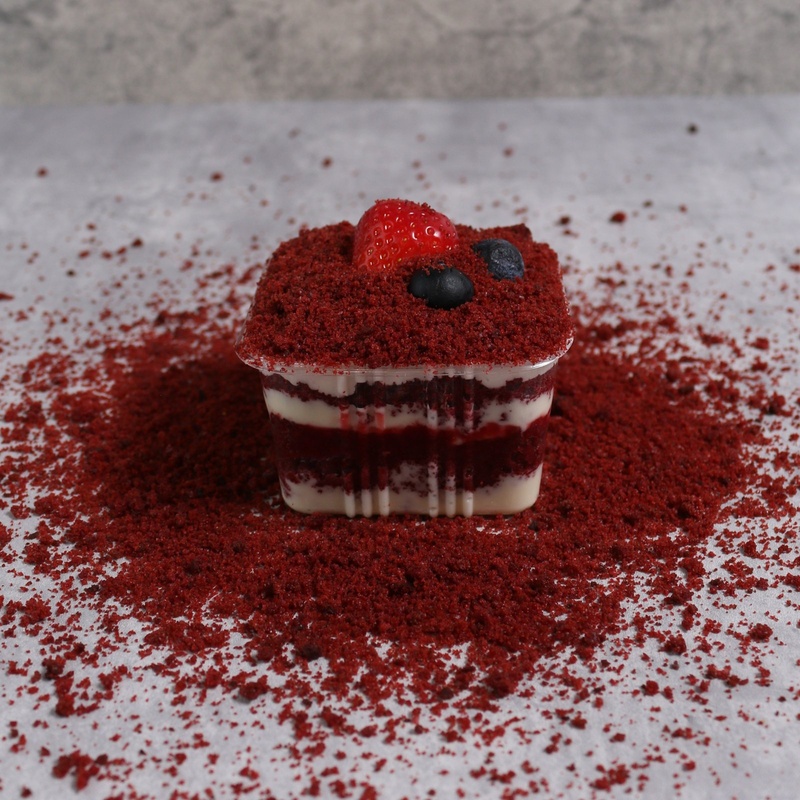 Red Velvet Ice Cream Cake, a bespoke Gourmet Cake by Cakes Designs 3NL