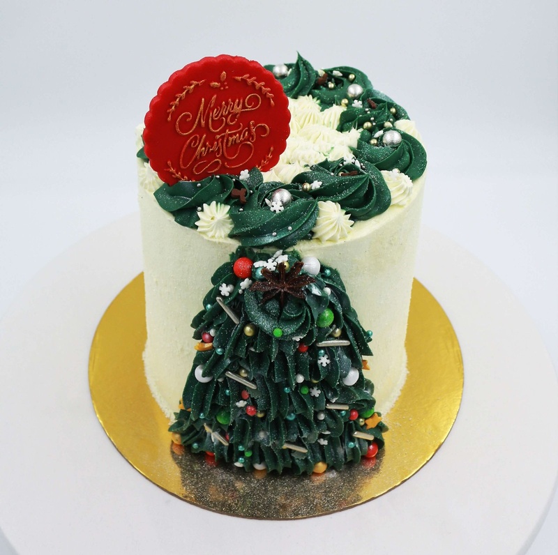 Christmas Tree, piped, a bespoke Gourmet Cake by Cakes Designs 3NL