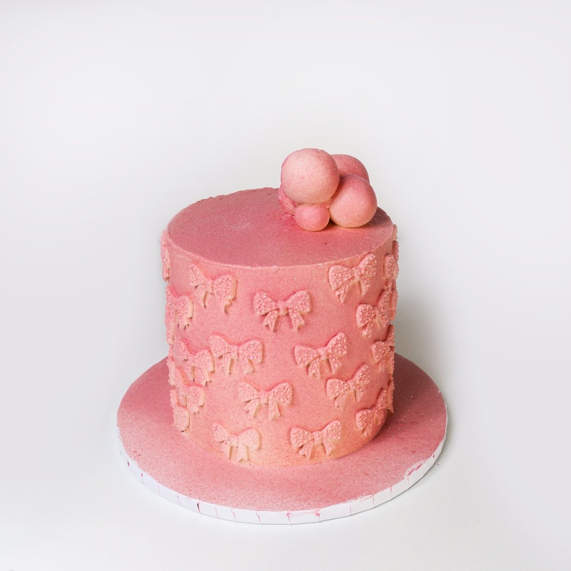 Pink Bows, a bespoke Gourmet Cake by Cakes Designs 3NL