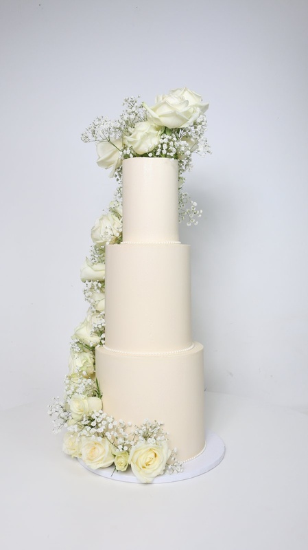 Wedding, White Bloom Spell, a bespoke Gourmet Cake by Cakes Designs 3NL