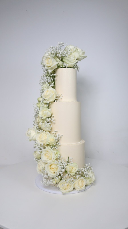 Wedding, White Bloom Spell, a bespoke Gourmet Cake by Cakes Designs 3NL