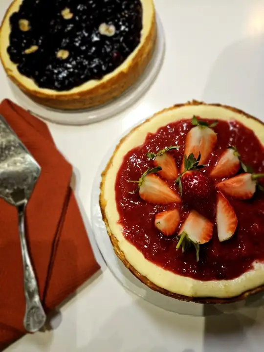 Cheesecake with two toppings, by Cakes Designs 3NL