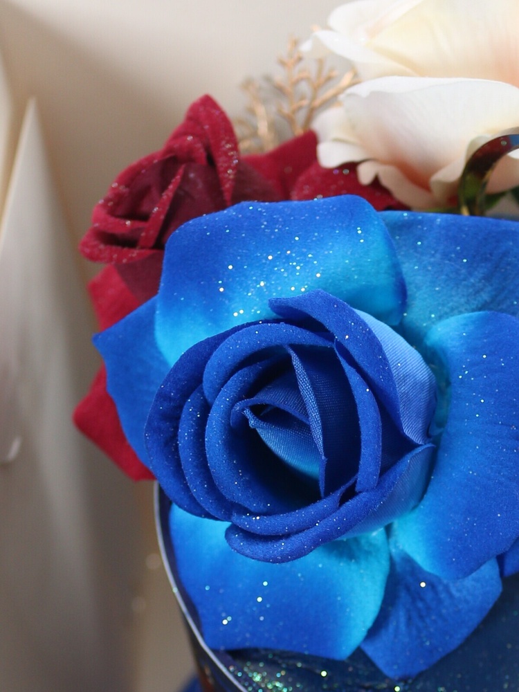 Crowned Sapphire, um Bolo Gourmet por medida da Cakes Designs 3NL