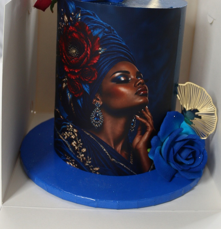 Crowned Sapphire, Embalado para Entrega, um Bolo Gourmet por medida da Cakes Designs 3NL