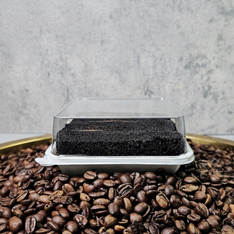 Luxury Square, Obsidian Cocoa & Coffee, a bespoke Gourmet Cake by Cakes Designs 3NL