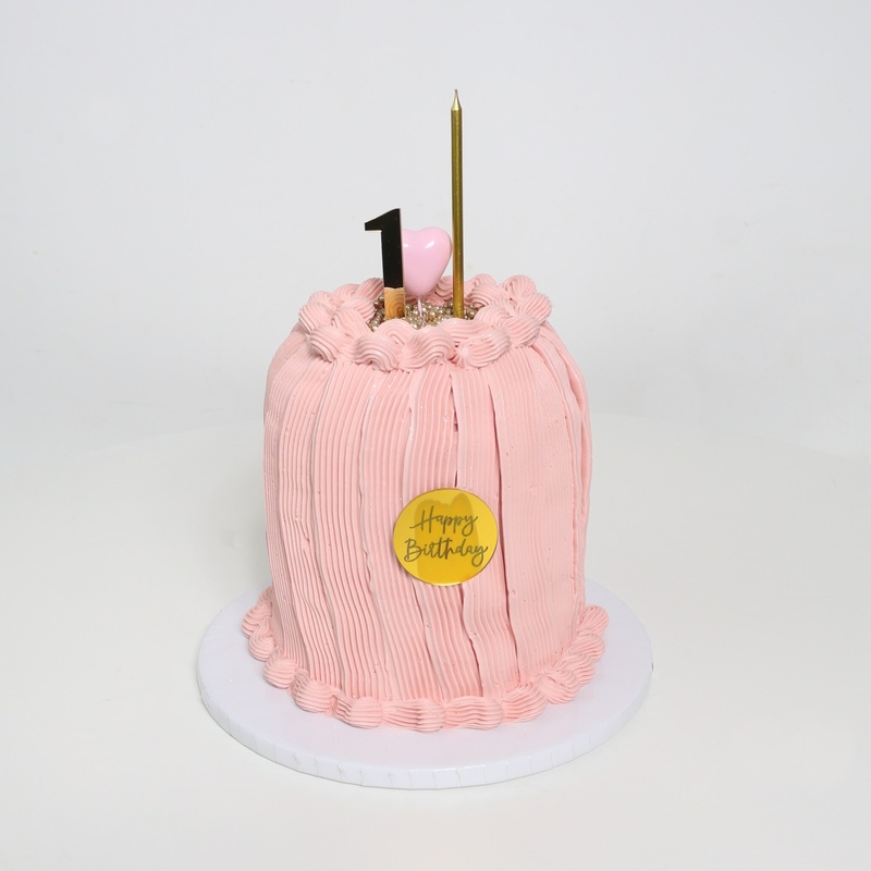 First Pink Light, a bespoke Gourmet Cake by Cakes Designs 3NL
